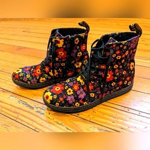 Dr. Martens Marley Boots Kids